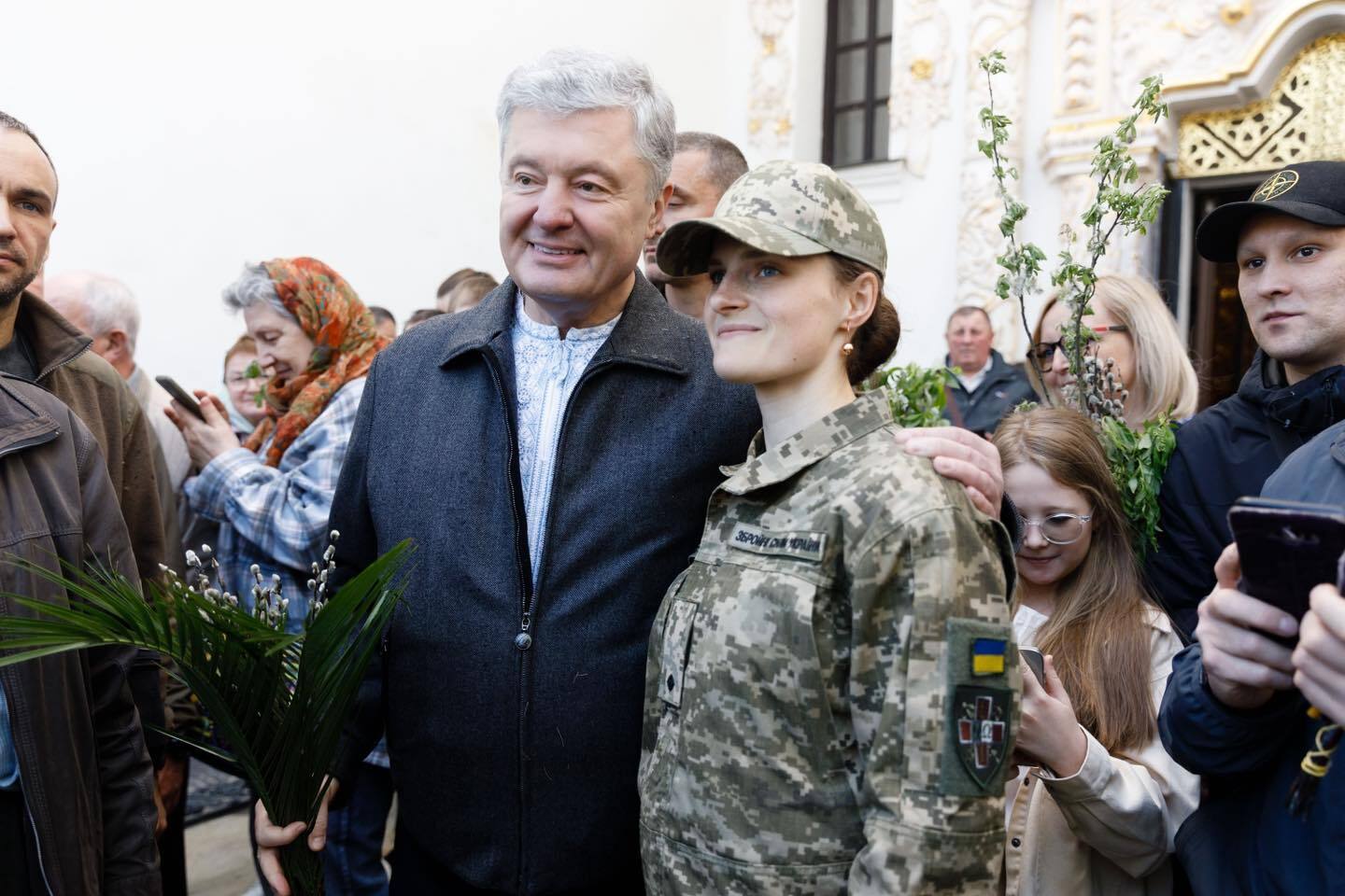 Сегодня наши молитвы – за ВСУ и Победу: Петр и Марина Порошенко поздравили украинцев с Вербным воскресеньем