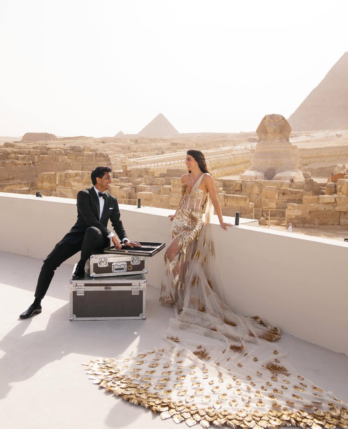 А могло бути в космосі. Американський мільярдер відсвяткував пишне весілля в Єгипті біля підніжжя пірамід