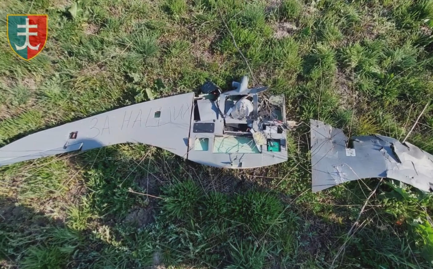 Ворожа "пташка" доліталася: українські зенітники знищили російський розвідувальний дрон Supercam. Відео