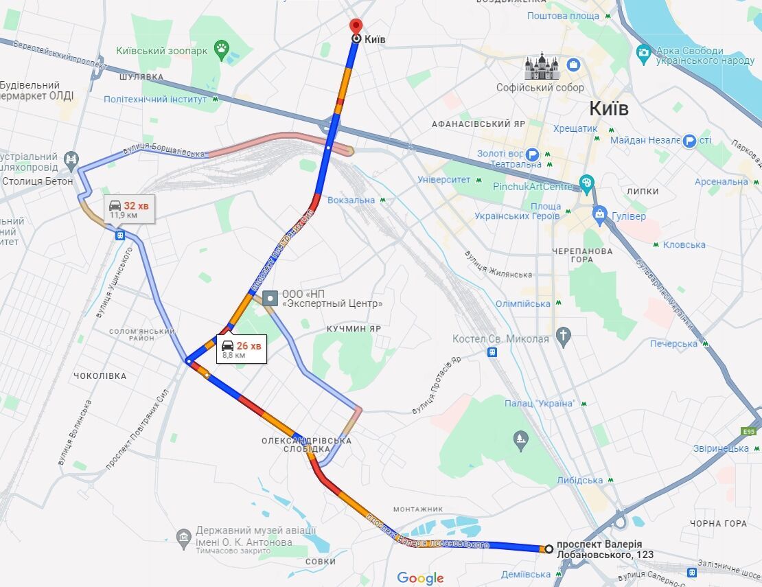 Київ вранці скували численні затори: де не проїхати. Карта