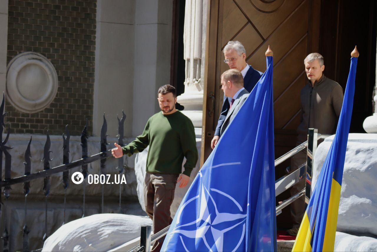 Столтенберг прибыл с визитом в Украину и провел переговоры с Зеленским. Фото, видео и все подробности