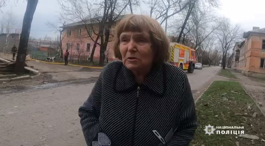 "Варвары, живите в своей стране": жительница Селидово эмоционально обратилась к оккупантам после российского обстрела. Видео