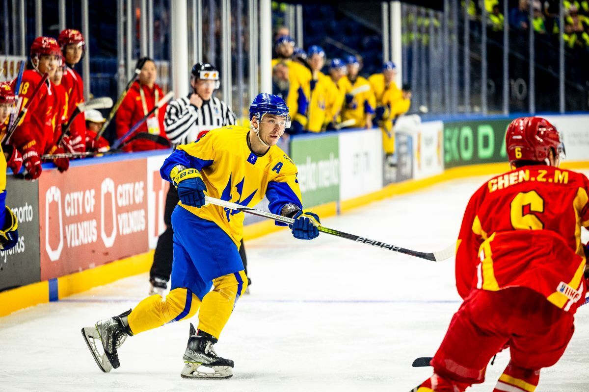 Україна виграла з рахунком 9:0 третій матч поспіль на ЧС з хокею