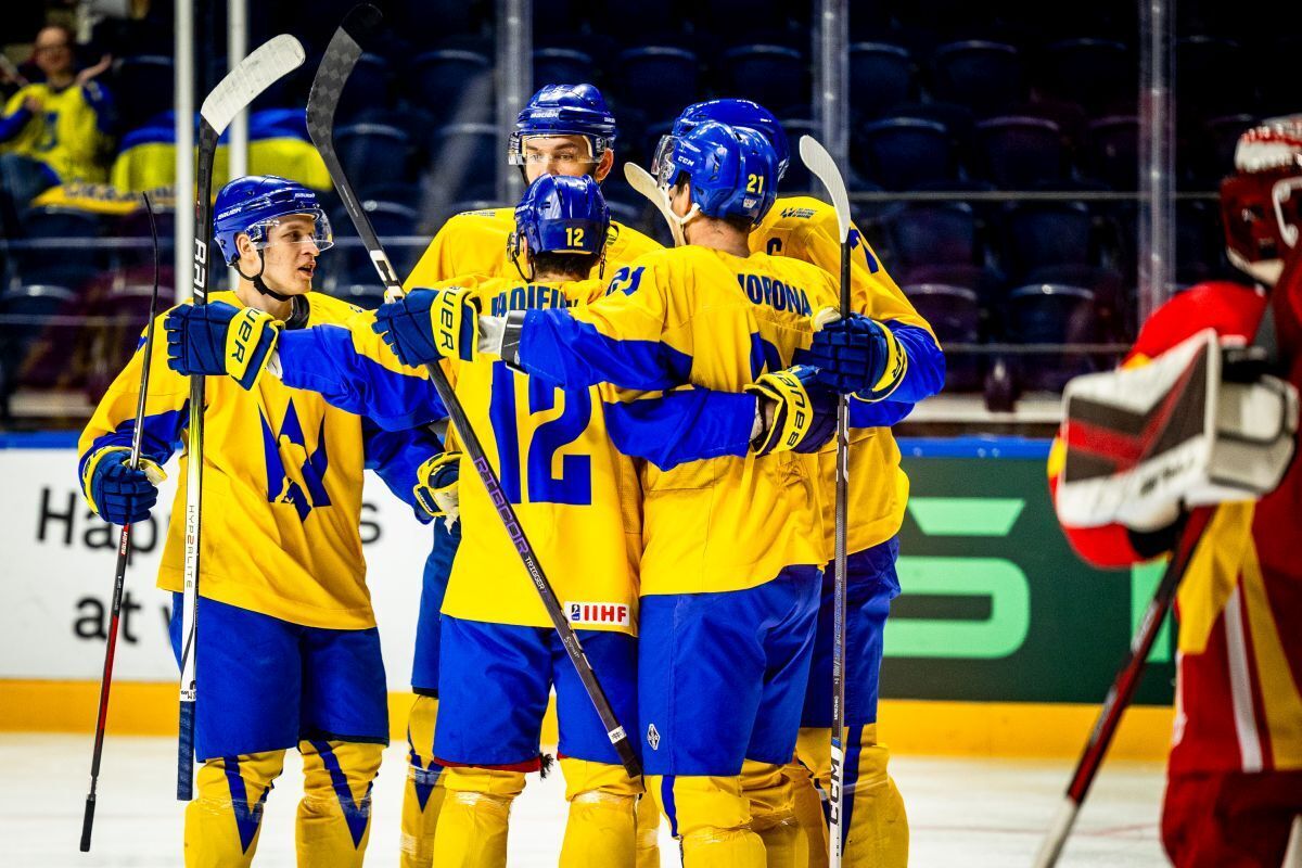 Україна виграла з рахунком 9:0 третій матч поспіль на ЧС з хокею