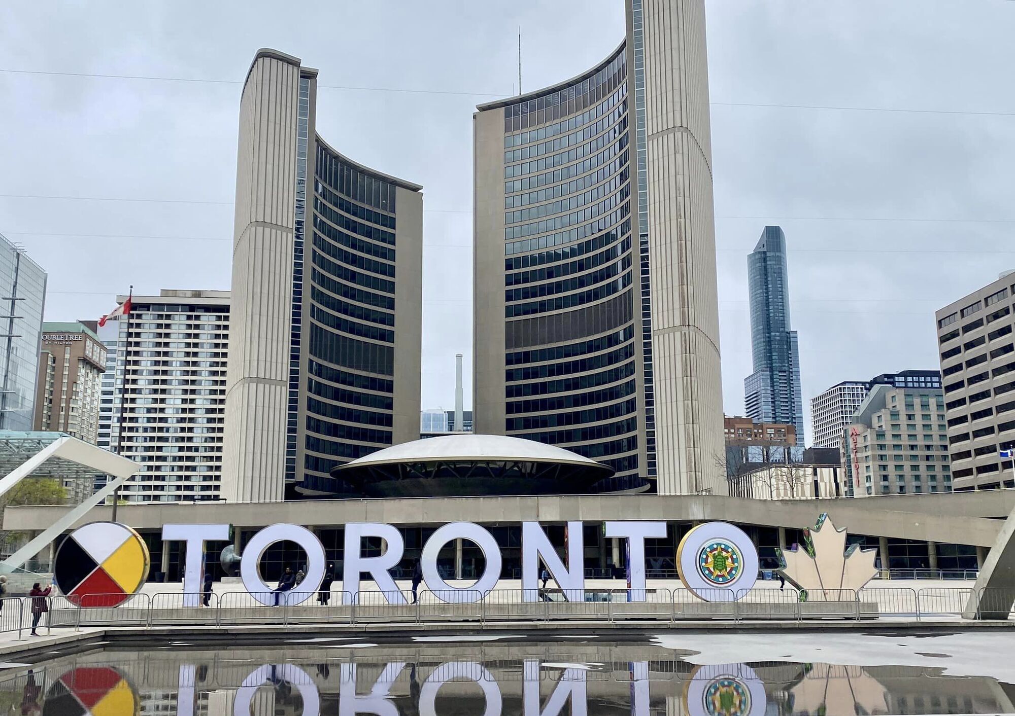 В Торонто відкрилась фотовиставка про Маріуполь. Фото і відео
 