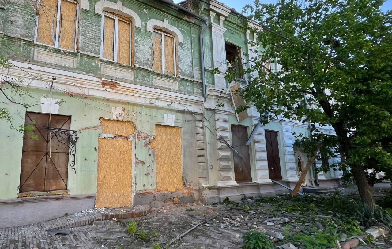 Россияне пять раз обстреляли Никопольщину: повреждены объекты гражданской инфраструктуры. Фото
