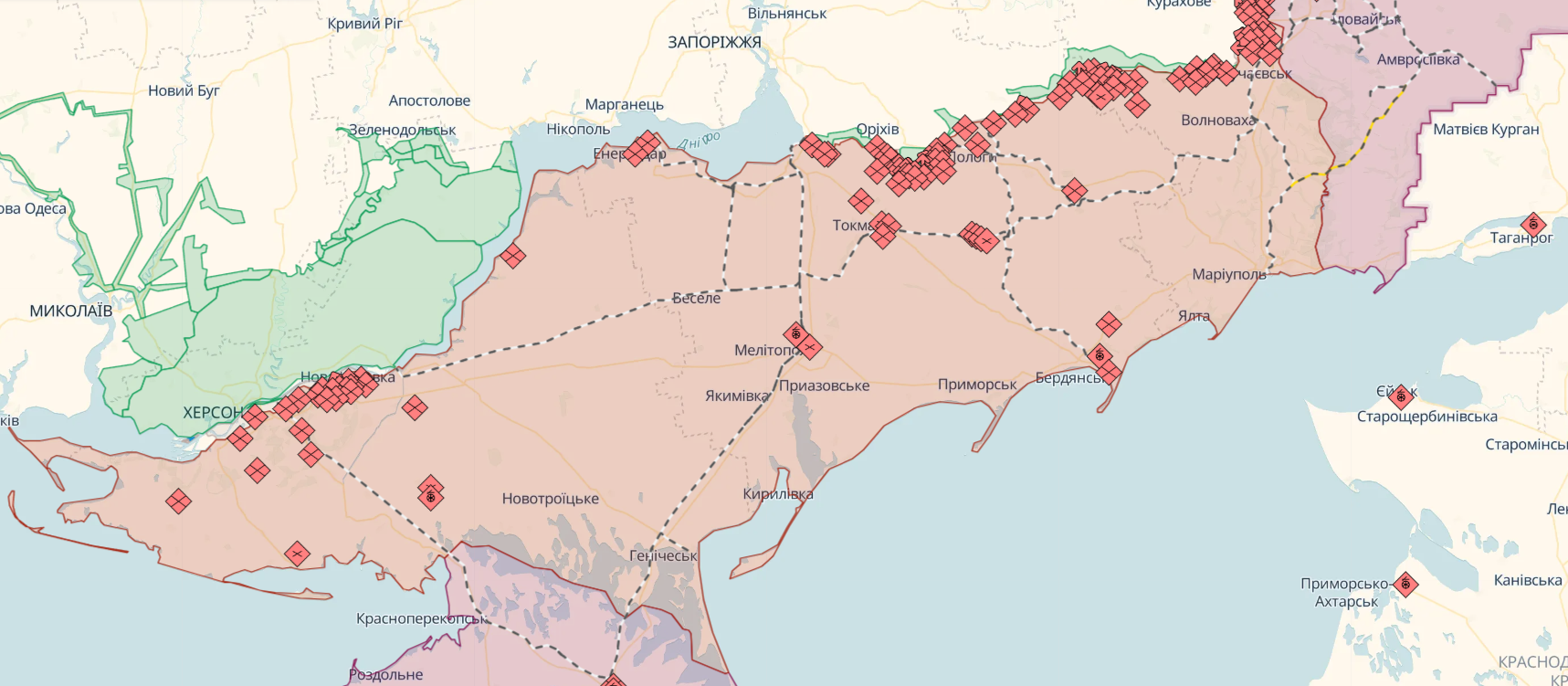За сутки на фронте произошло 122 боевых столкновения: в Генштабе рассказали, где пытаются прорваться оккупанты. Карта