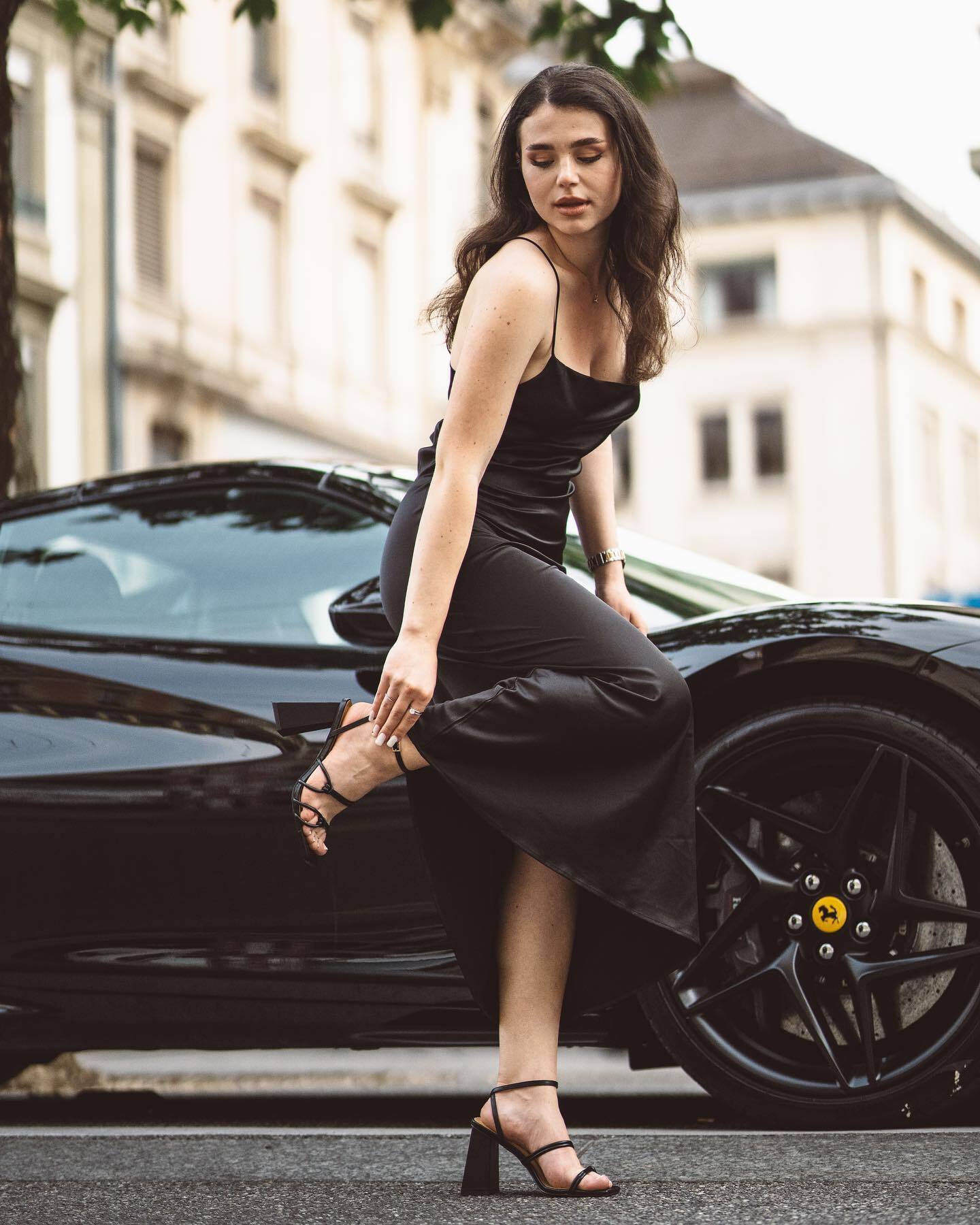 Украинская модель Анна Краевская разбилась на Ferrari в Италии: что известно о страшном ДТП