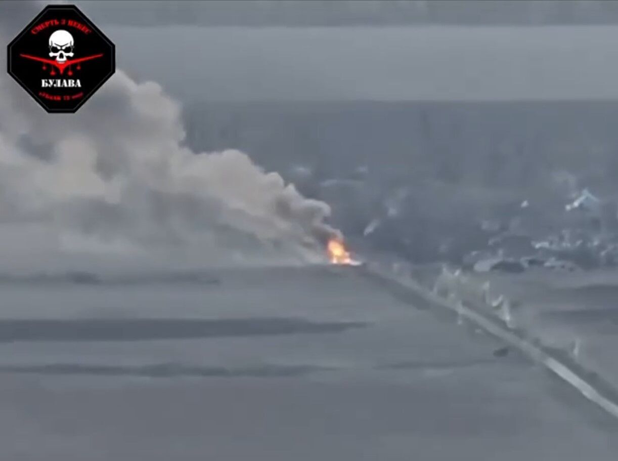 "Мангал" не спас: появилось эффектное видео уничтожения российского танка с помощью дронов