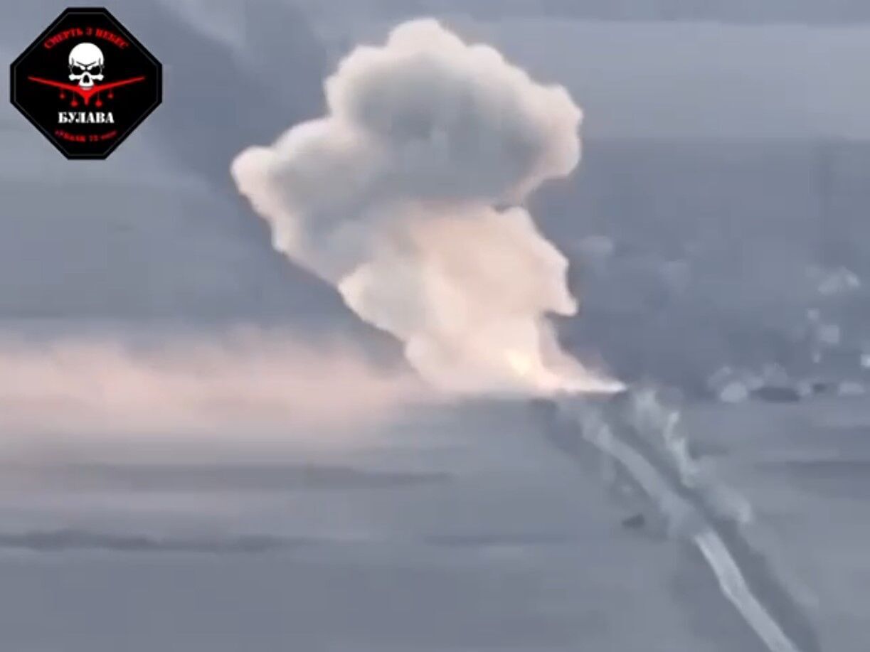 "Мангал" не врятував: з'явилось ефектне відео знищення російського танка за допомогою дронів