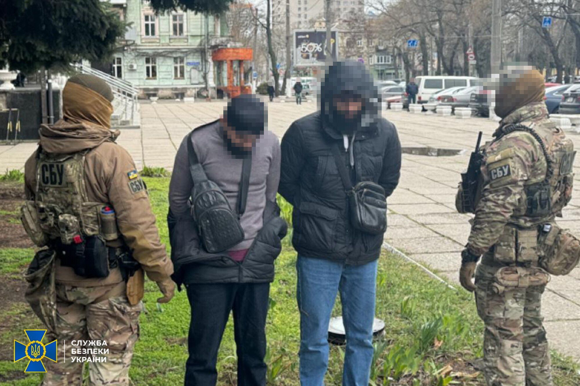 Собирали разведданные: СБУ задержала двух иностранцев-агентов ФСБ, готовивших ракетный удар по штабу Сил обороны в Одесской области. Видео