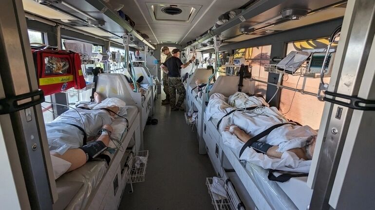 "Я мрію, щоб усі повернулися живі!" Госпітальєрка розповіла про важку боротьбу медиків на фронті 
