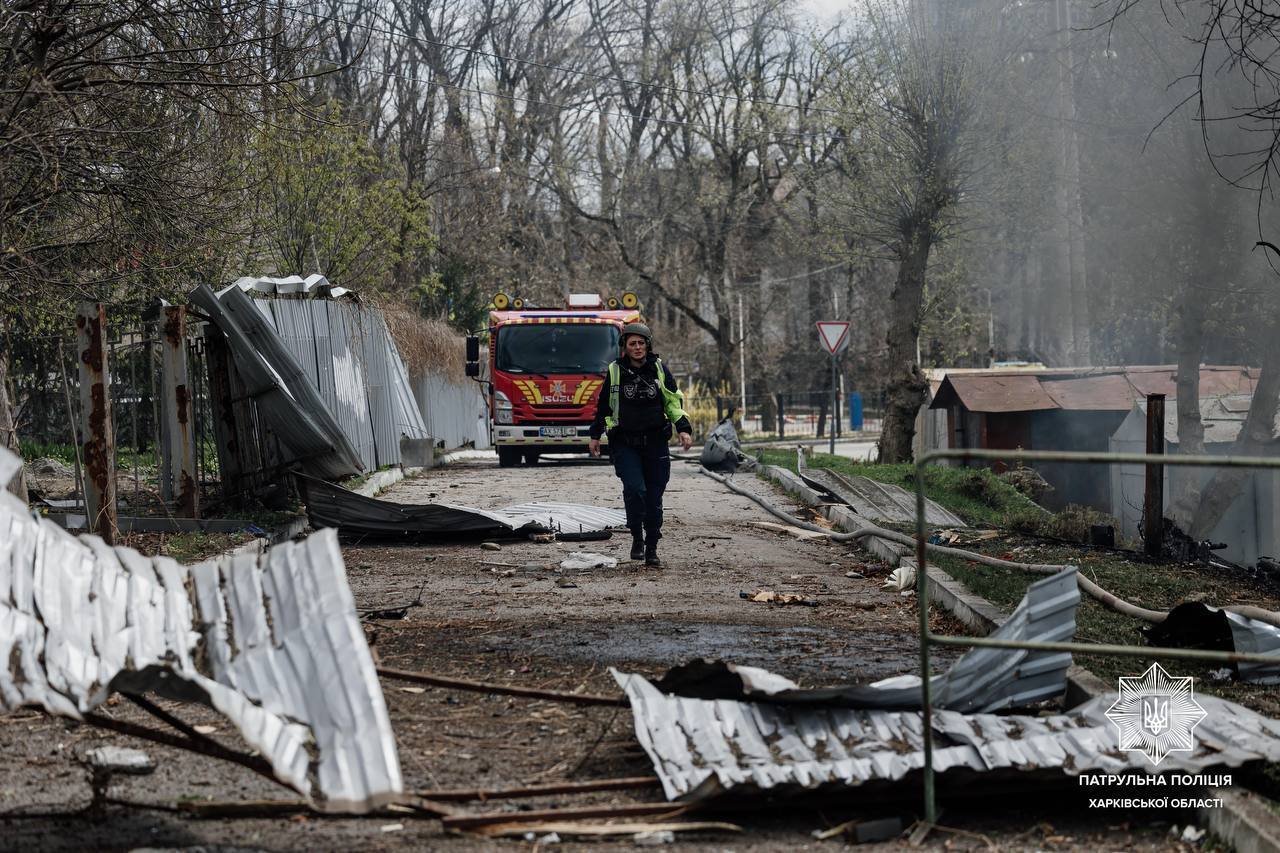 Окупанти вдарили по центру Харкова, де в той час відпочивали багато містян: є постраждалі. Фото
