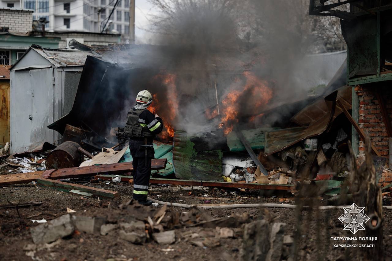 Окупанти вдарили по центру Харкова, де в той час відпочивали багато містян: є постраждалі. Фото