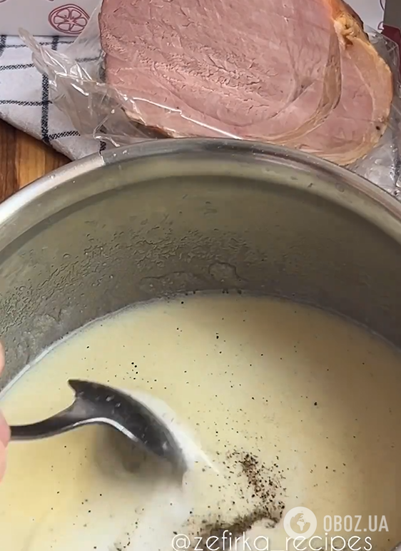 Запеченное куриное филе на обед с секретом: что добавить к мясу для сочности