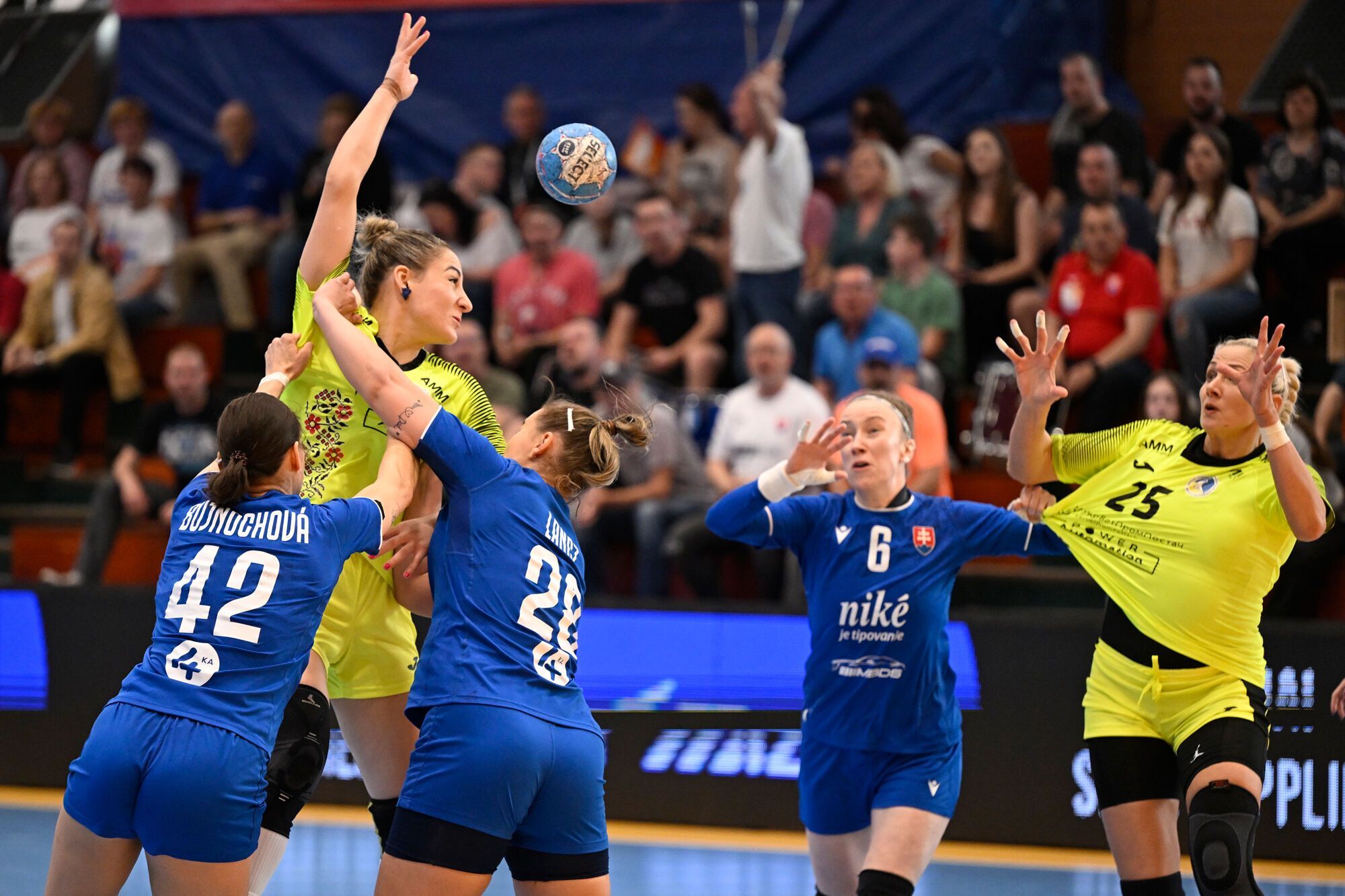 Вперше за 10 років: збірна України вийшла на чемпіонат Європи з гандболу серед жінок