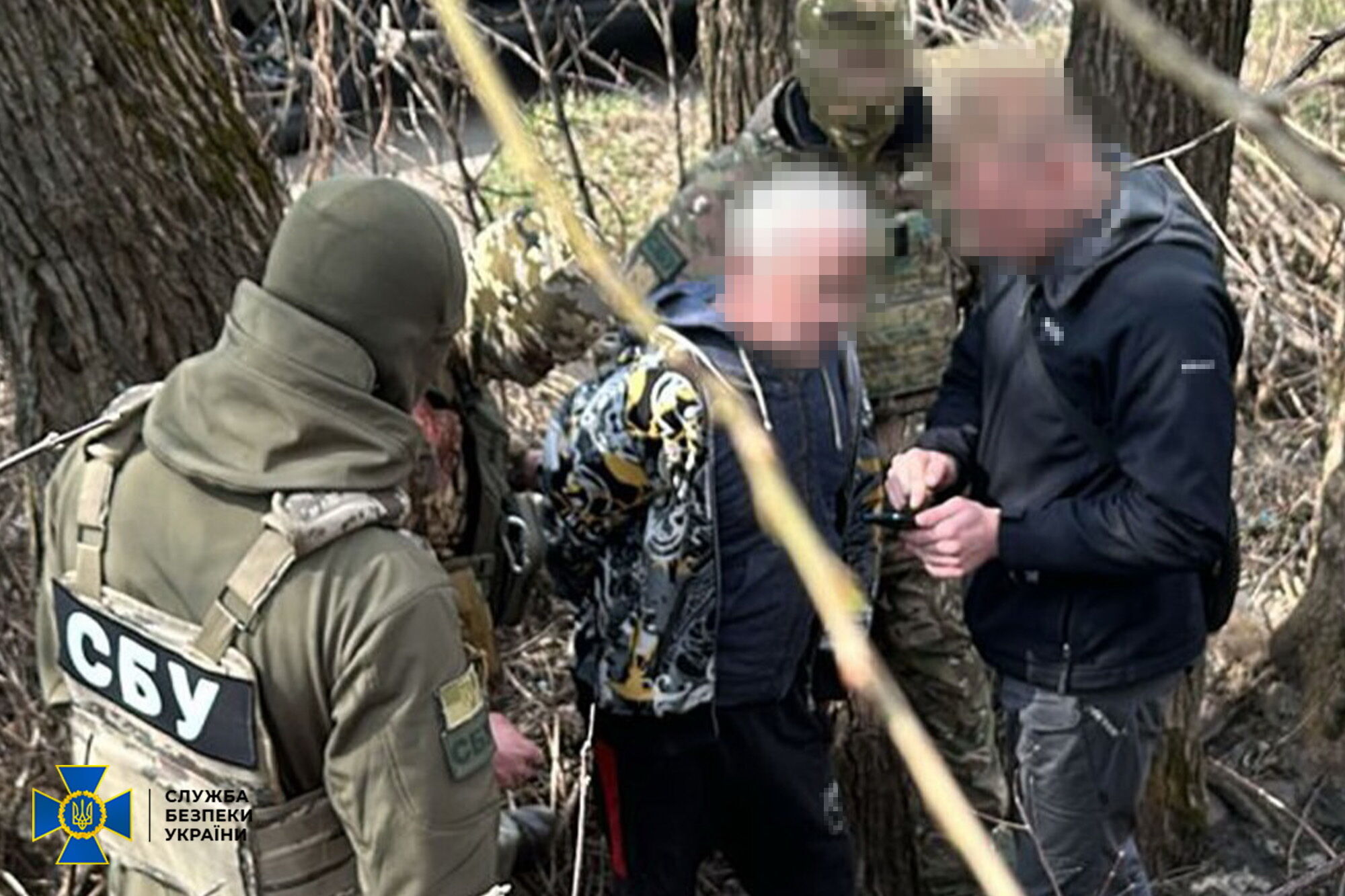 Працював на ФСБ: СБУ затримала ексрегіонала, який наводив авіабомби РФ на Сумщину. Фото 