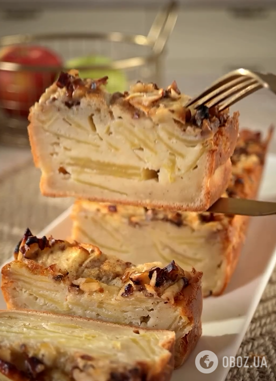 Вологий яблучний пиріг замість шарлотки: готується елементарно