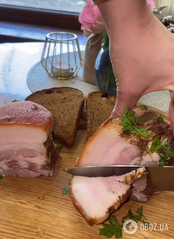 Пряна грудинка зі свинини без духовки в спеціях: можна приготувати на пасхальний стіл