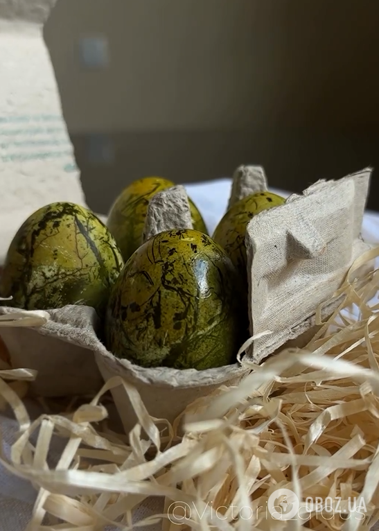 Красивые драконьи яйца на Пасху: чем покрасить, чтобы получился необычный цвет