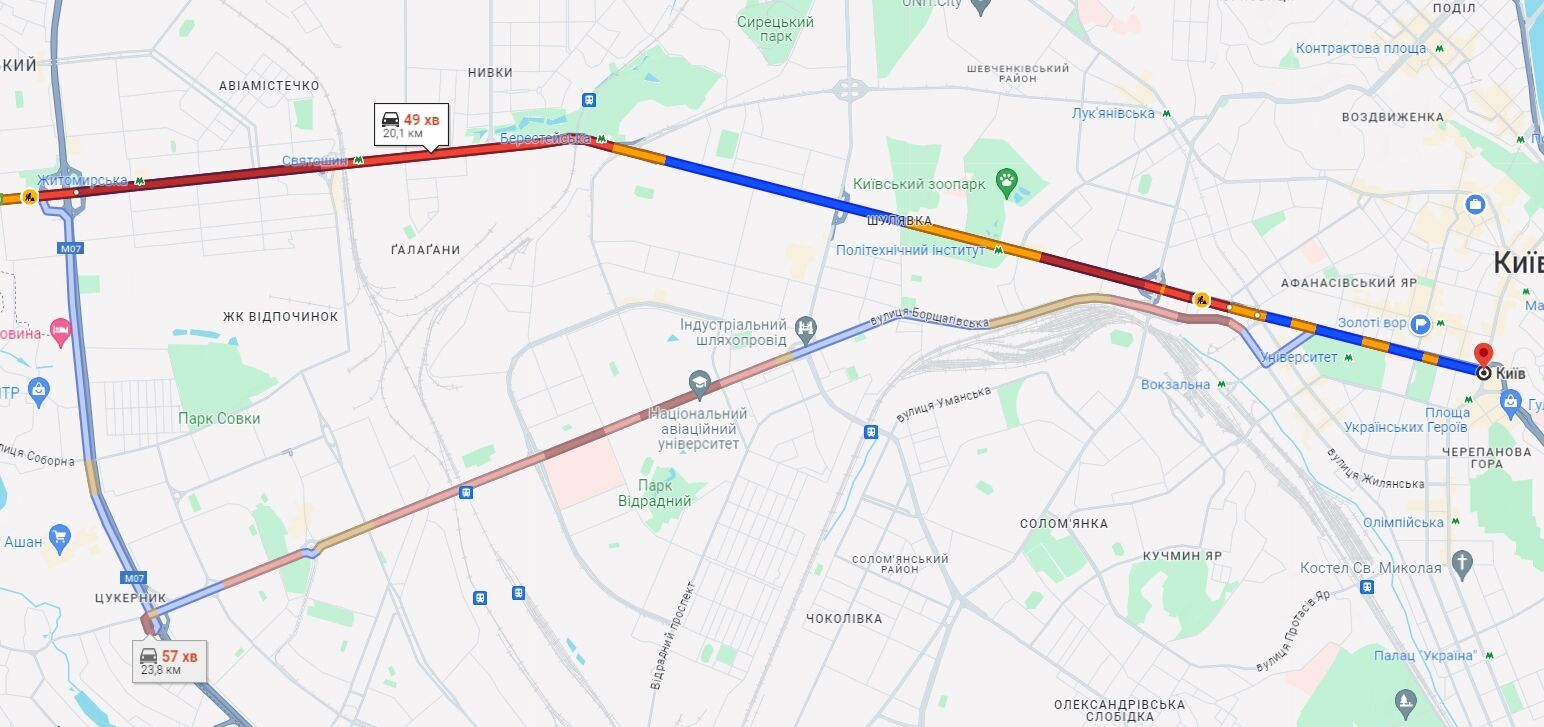 На дорогах Києва вранці утворились численні затори: де не проїхати. Карта