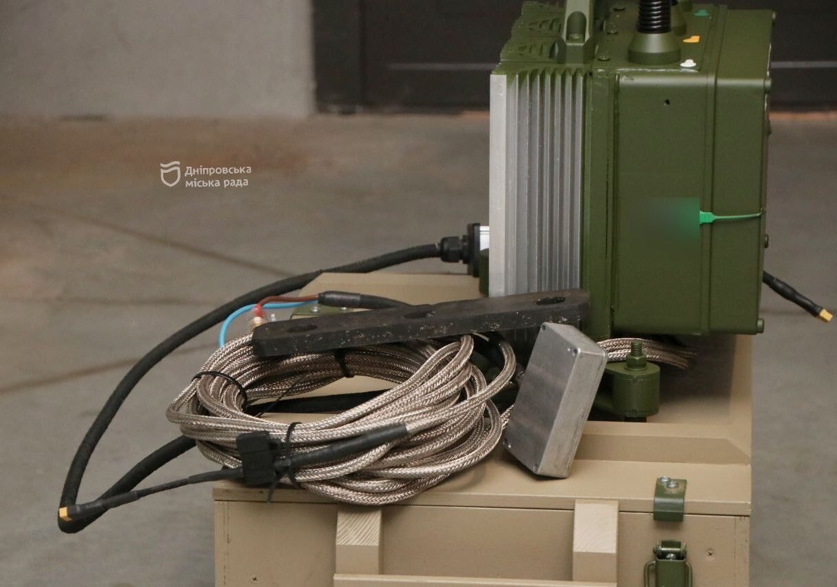 Непомітні для ворога: Дніпро передав захисникам України два унікальні РЕБи