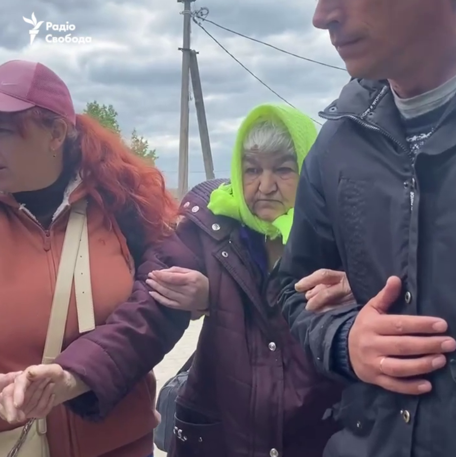 Дома оставили десятки человек: появились кадры эвакуации из пограничного Белополья Сумской области. Видео