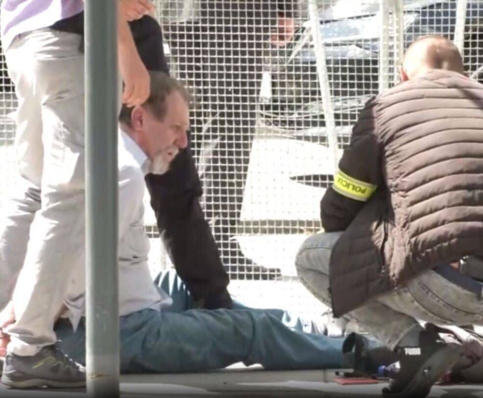 Премьера Словакии Фицо ранили в результате стрельбы: он находится в коме. Фото и видео