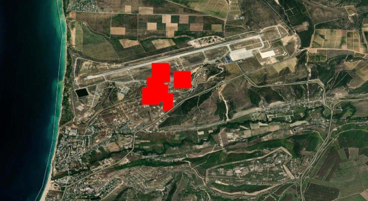 На аэродроме "Бельбек" в Крыму в результате новой атаки уничтожена заправочная станция – СМИ