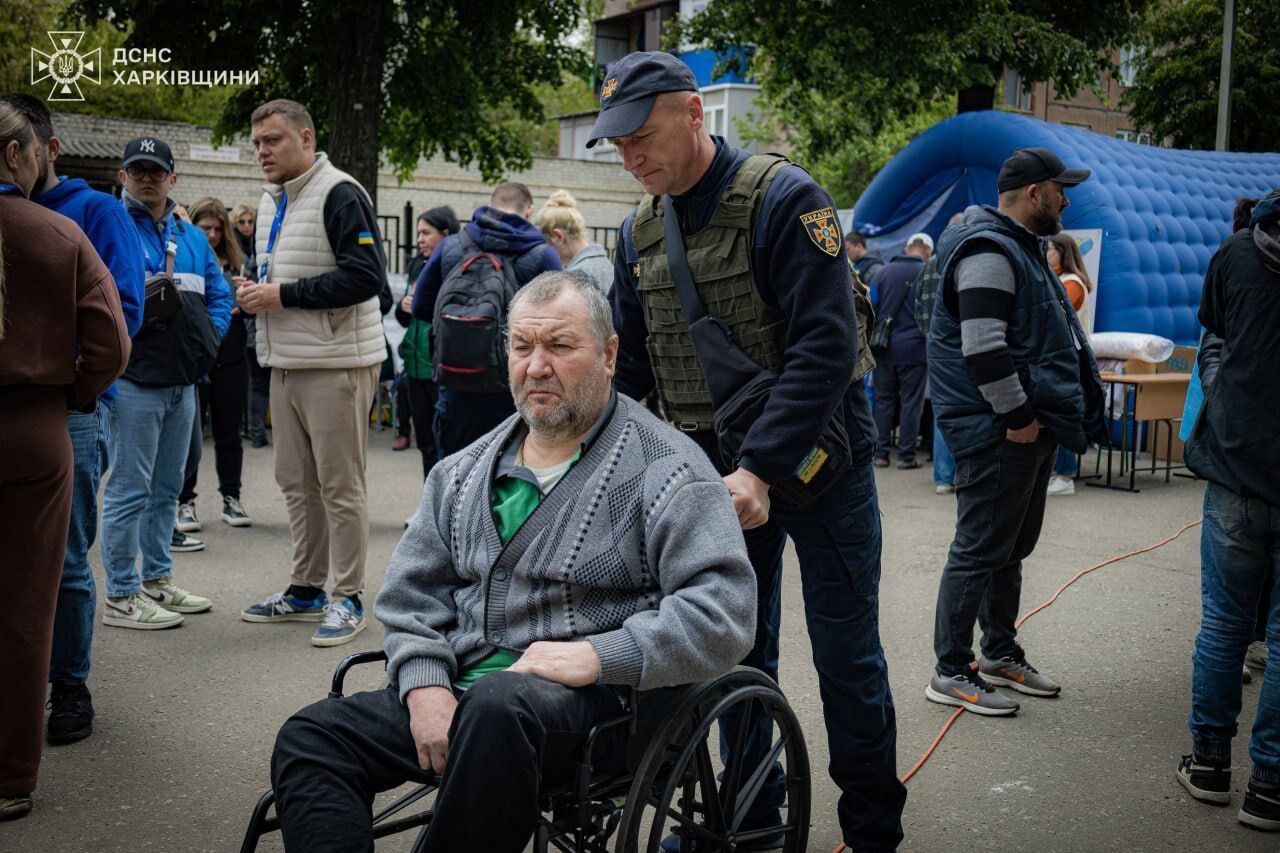 Вивозять під обстрілами: з Харківщини евакуювали майже 9 тисяч жителів. Фото