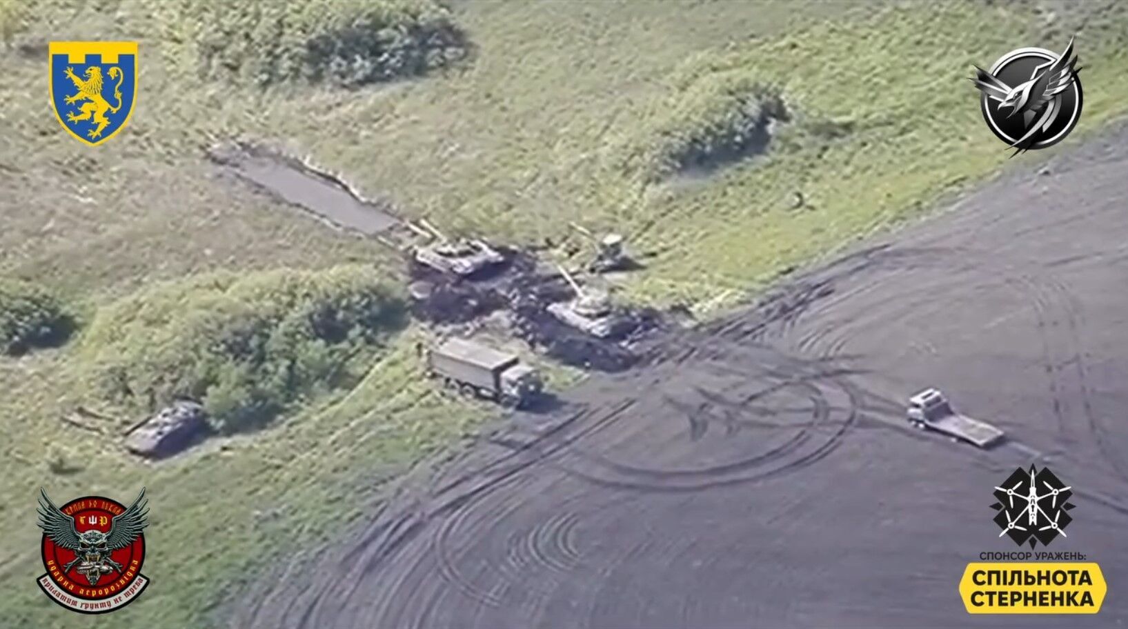 Біля кордону з Сумщиною воїни ЗСУ знищили два російських танки: відпрацювали артилерія і FPV-дрони. Відео
