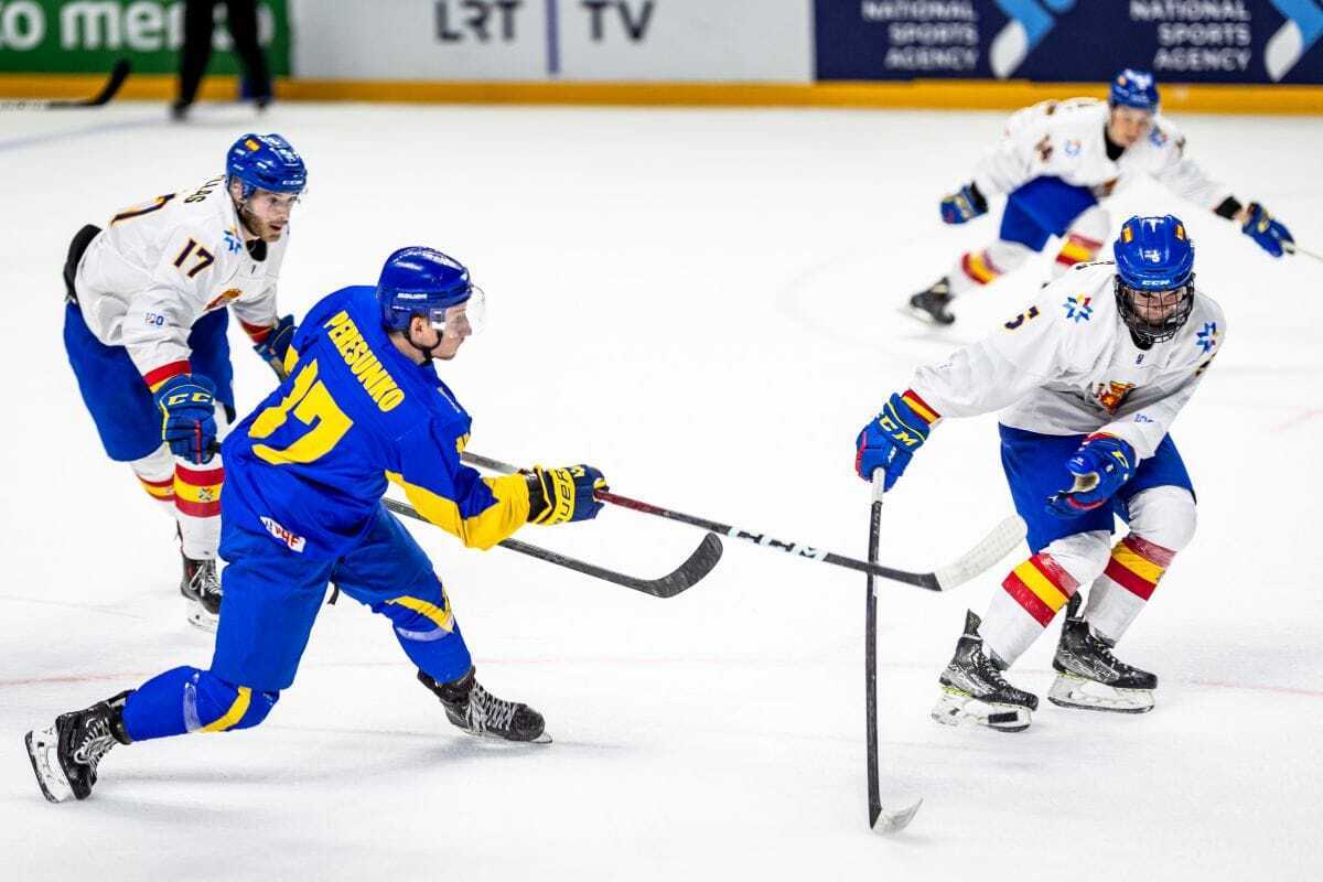 Де дивитися хокей Україна – Литва: розклад трансляція вирішального матчу ЧС-2024