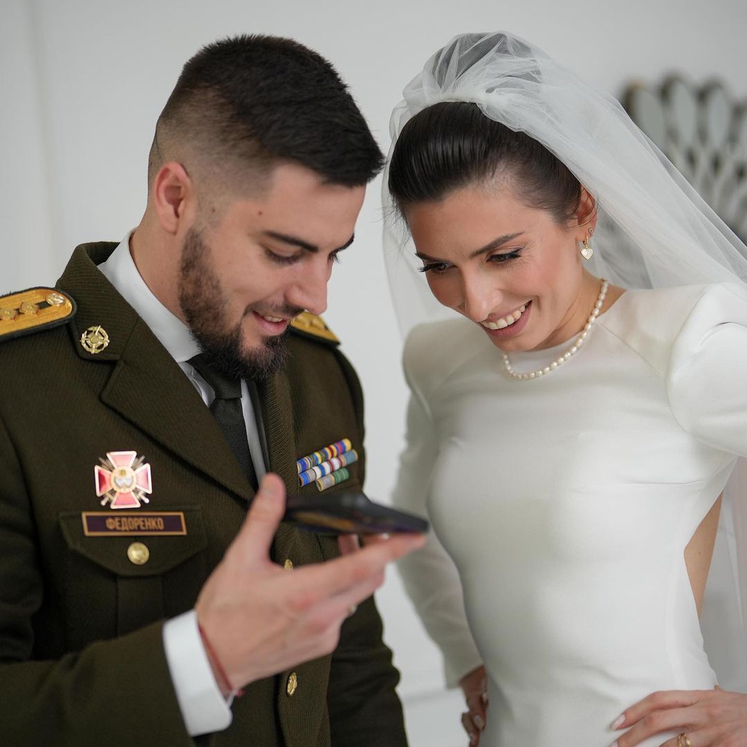 Нардепка Мезенцева вийшла заміж за командира підрозділу "Ахіллес" Федоренка. Фото
