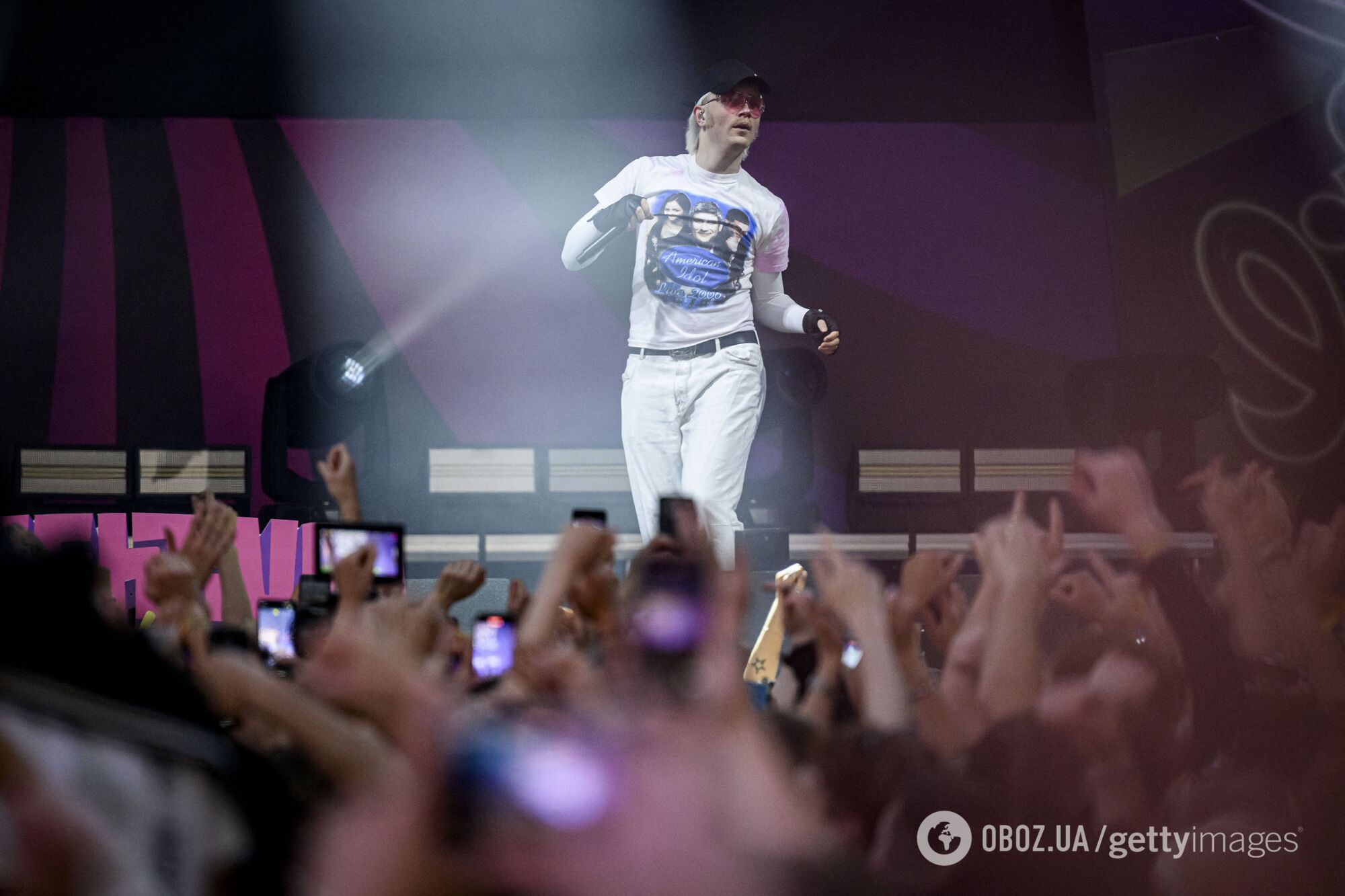 Йост Кляйн впервые появился на публике после дисквалификации с Евровидения и со сцены прокомментировал скандал. Фото и видео