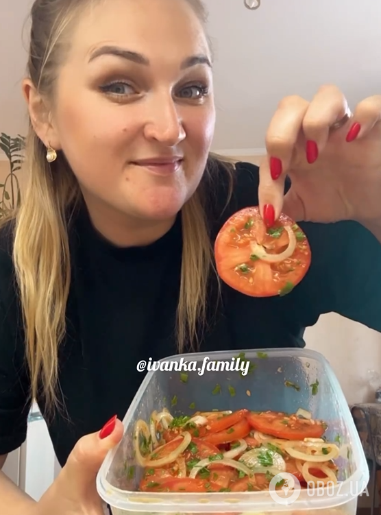 Швидкі мариновані помідори замість салатів: можна їсти вже через 30 хвилин