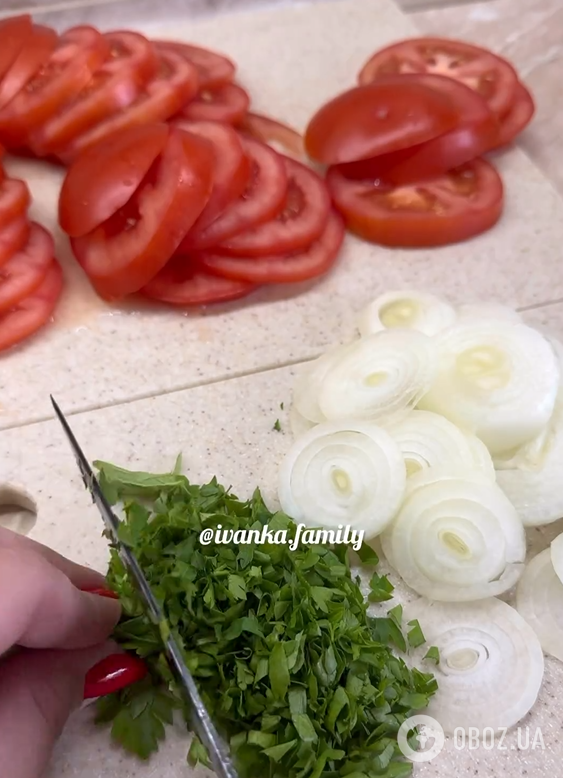 Быстрые маринованные помидоры вместо салатов: можно есть уже через 30 минут