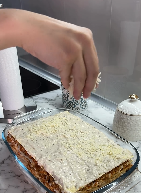 З чого приготувати справжню італійську лазанью: ви дуже швидко впораєтесь у домашніх умовах
