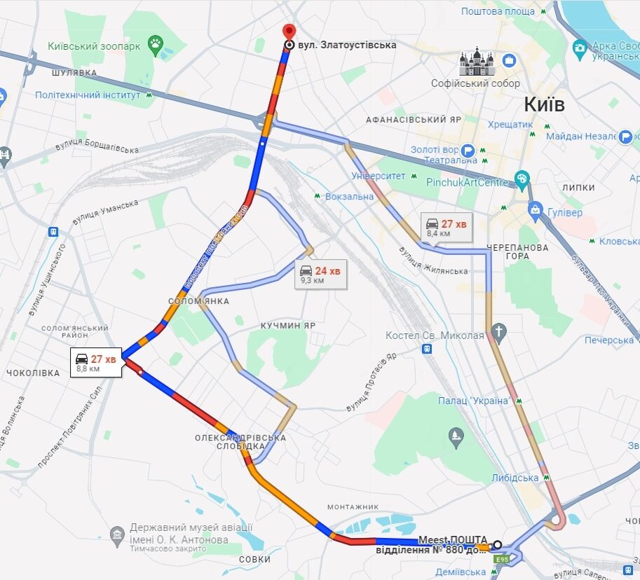 На дорогах Києва вранці утворились численні затори: де не проїхати. Карта