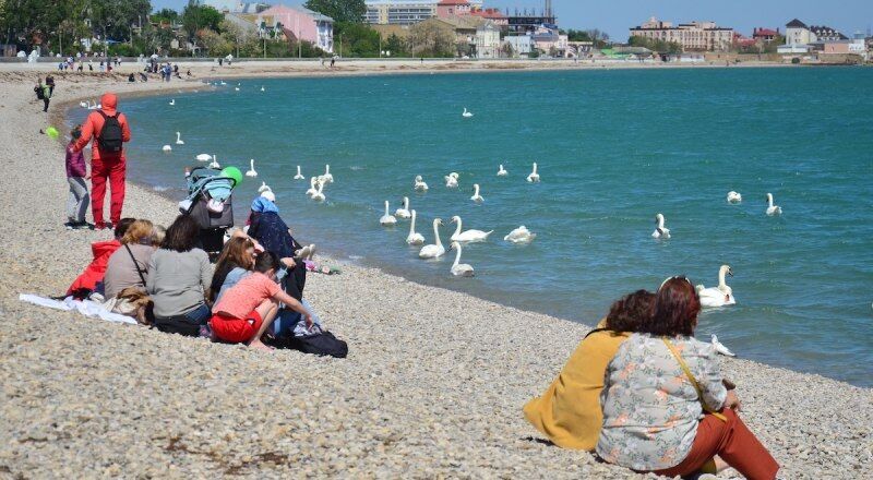 Туристи на травневі до Криму не приїхали: що буде з курортним сезоном на окупованому півострові