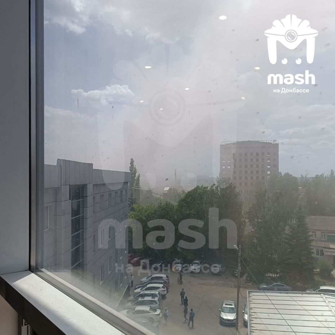 "Было несколько прилетов": в оккупированной Макеевке прогремели взрывы, поднялся дым. Фото