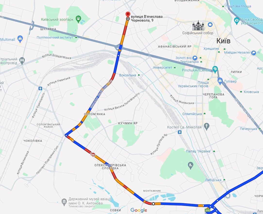 Киев сковали многочисленные пробки: где не проехать. Карта