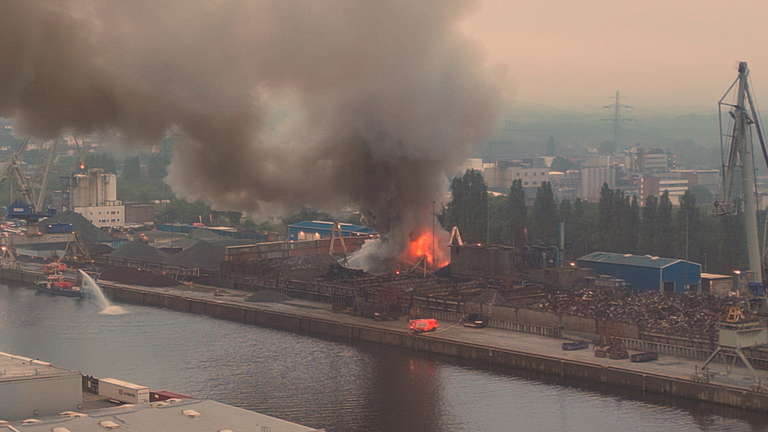 Пожар в районе порта в Гамбурге