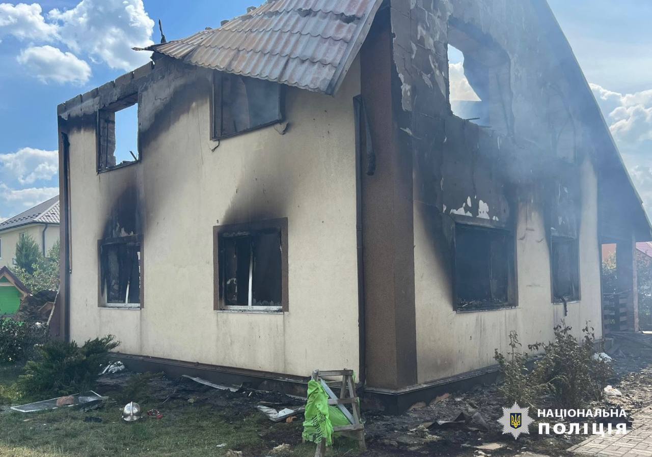 В Киевской области произошел взрыв в частном доме: есть погибший. Фото
