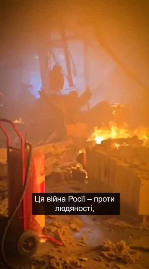 "Загинули люди, спалено 50 000 книг": Зеленський вказав на цинічність удару РФ по Харкову і пояснив, як зупинити Кремль