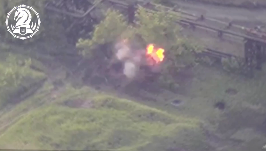 Украинские разведчики обнаружили и уничтожили вражескую САУ "Гвоздика": видео