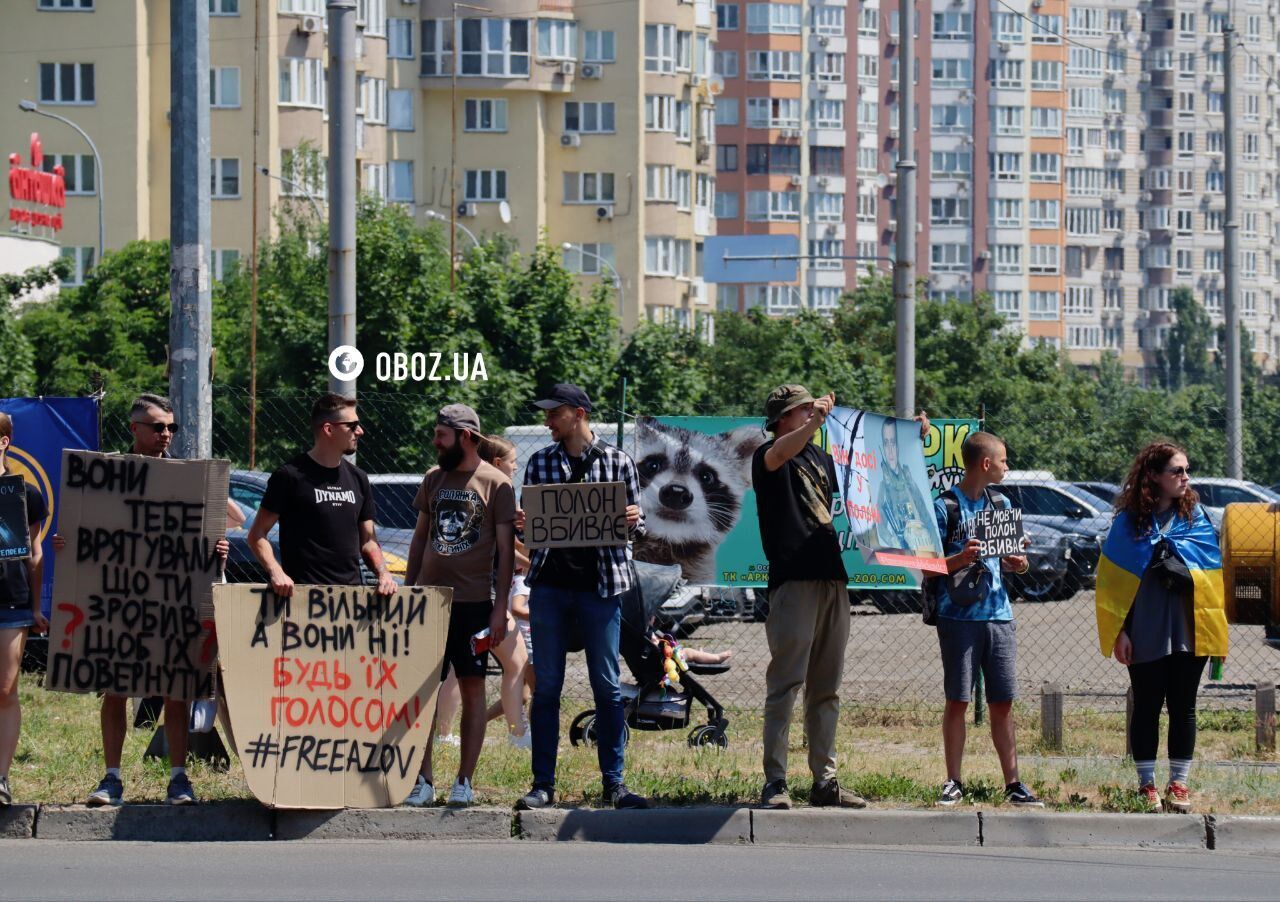 Плен – это ад: в Киеве устроили акцию в поддержку пленных Free Azov