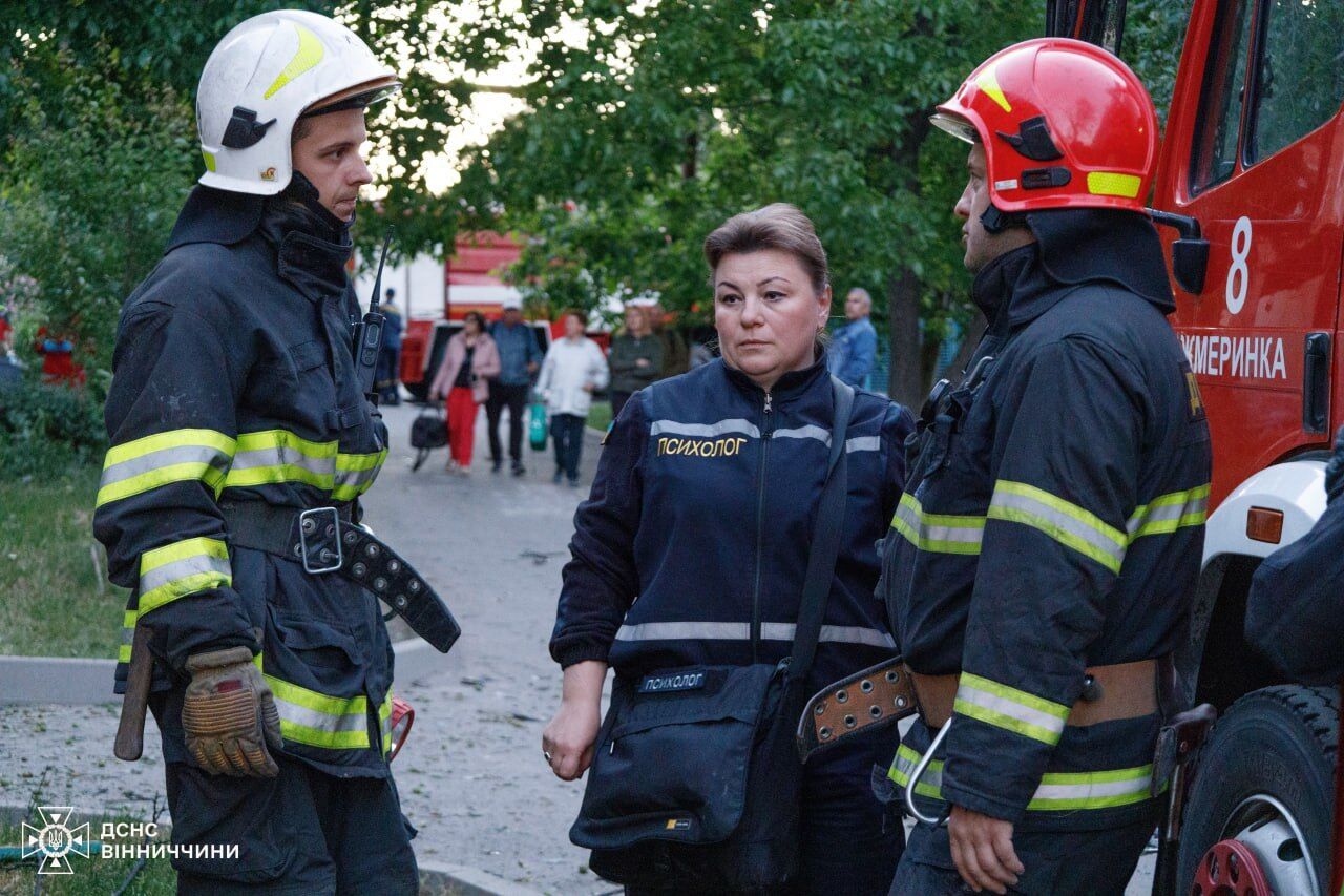 Росія вдарила по Вінниччині: пошкоджено низку будинків, троє людей постраждали. Фото й відео
