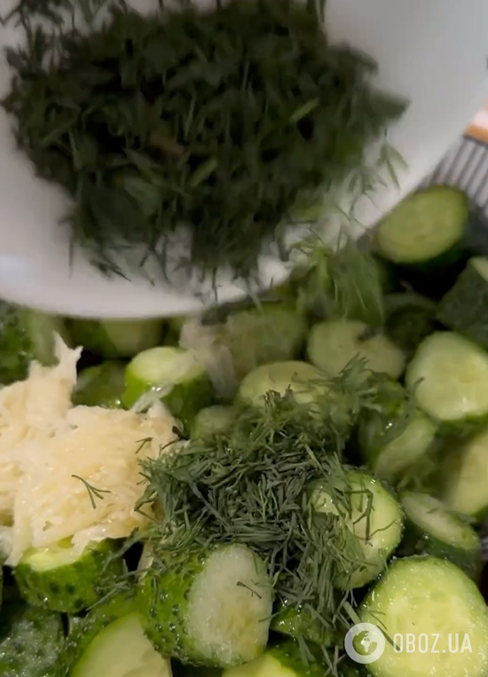 Як замаринувати свіжі огірки за 5 хвилин: з часником, кропом та медом