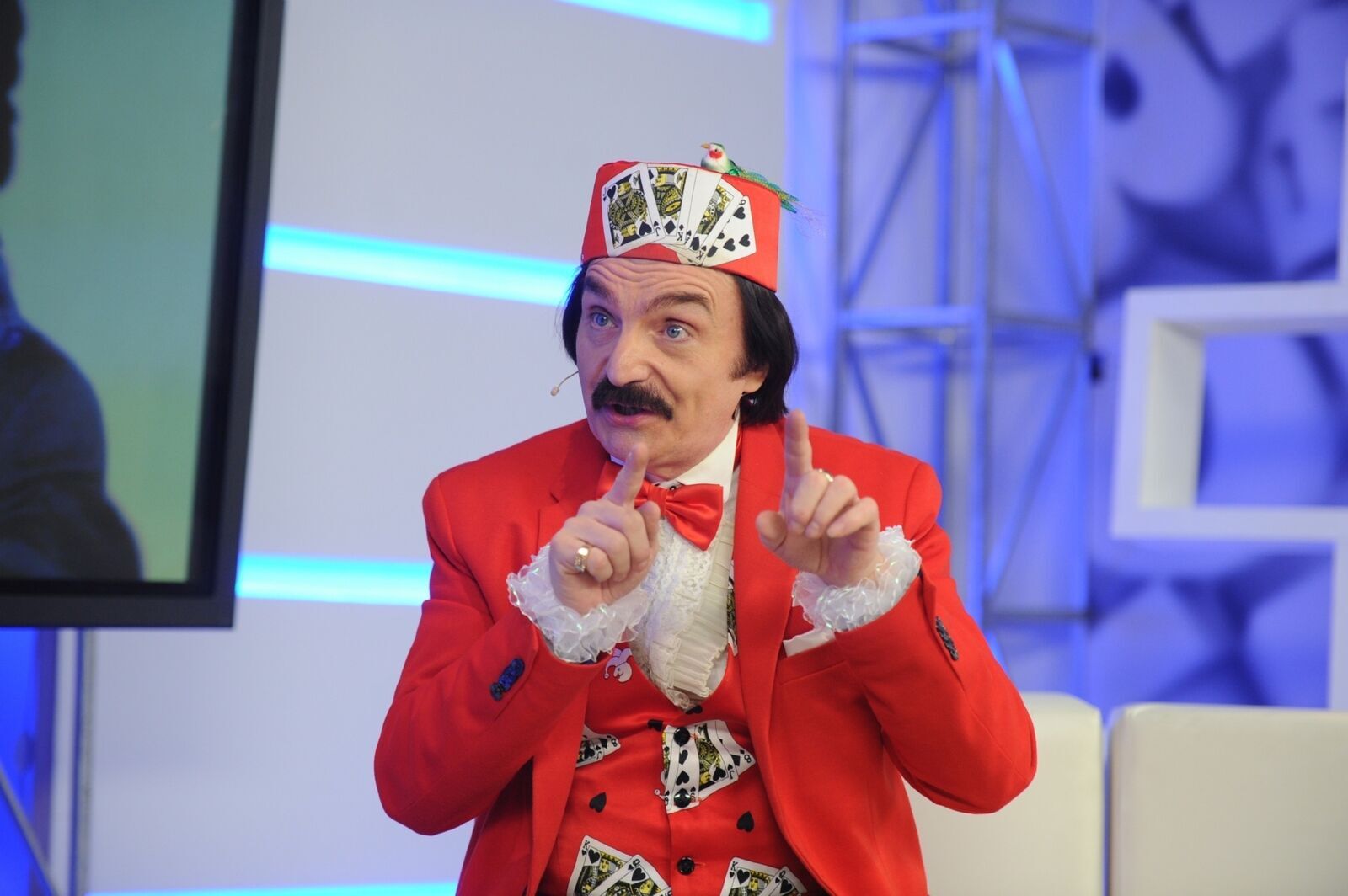 "99% людей розмовляли російською": радянський фокусник Амаяк Акопян видав безглузду маячню про Україну