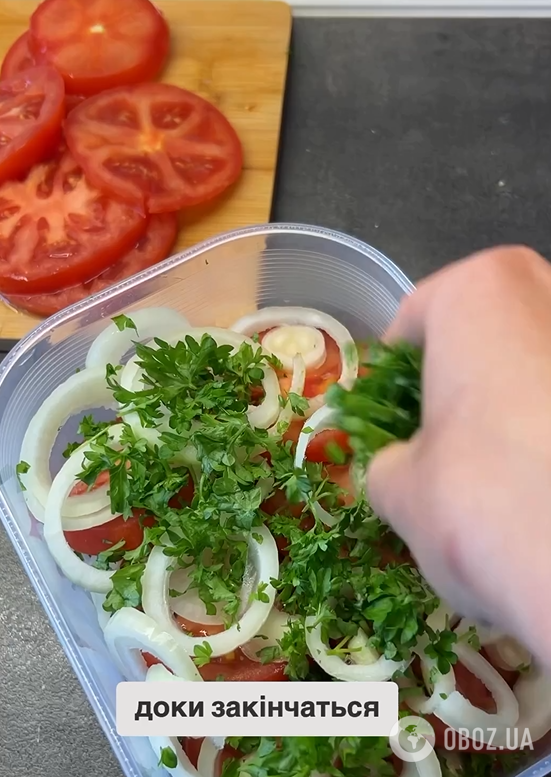 Свежие маринованные помидоры с луком к шашлыку: можно есть через 30 минут